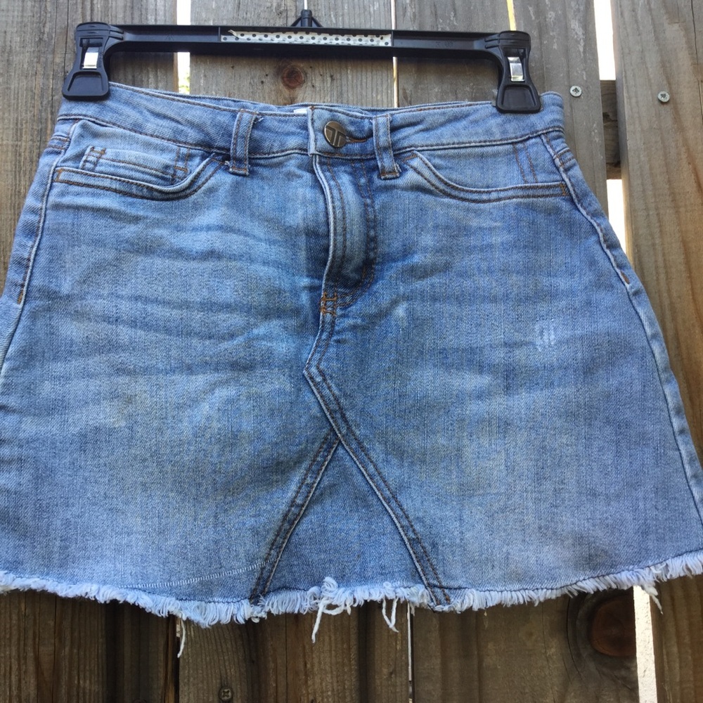 A blue skirt